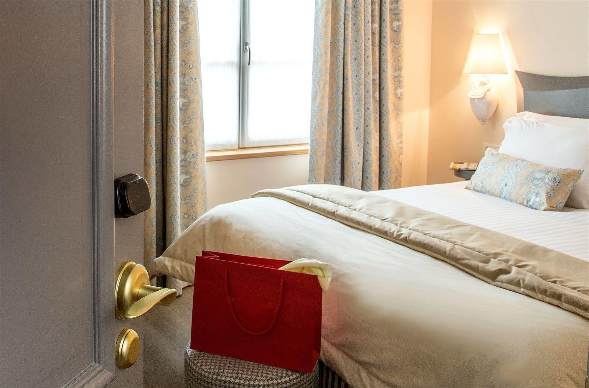 Relais Des Trois Chateaux Hotel-Restaurant - Teritoria Cour-Cheverny Eksteriør bilde